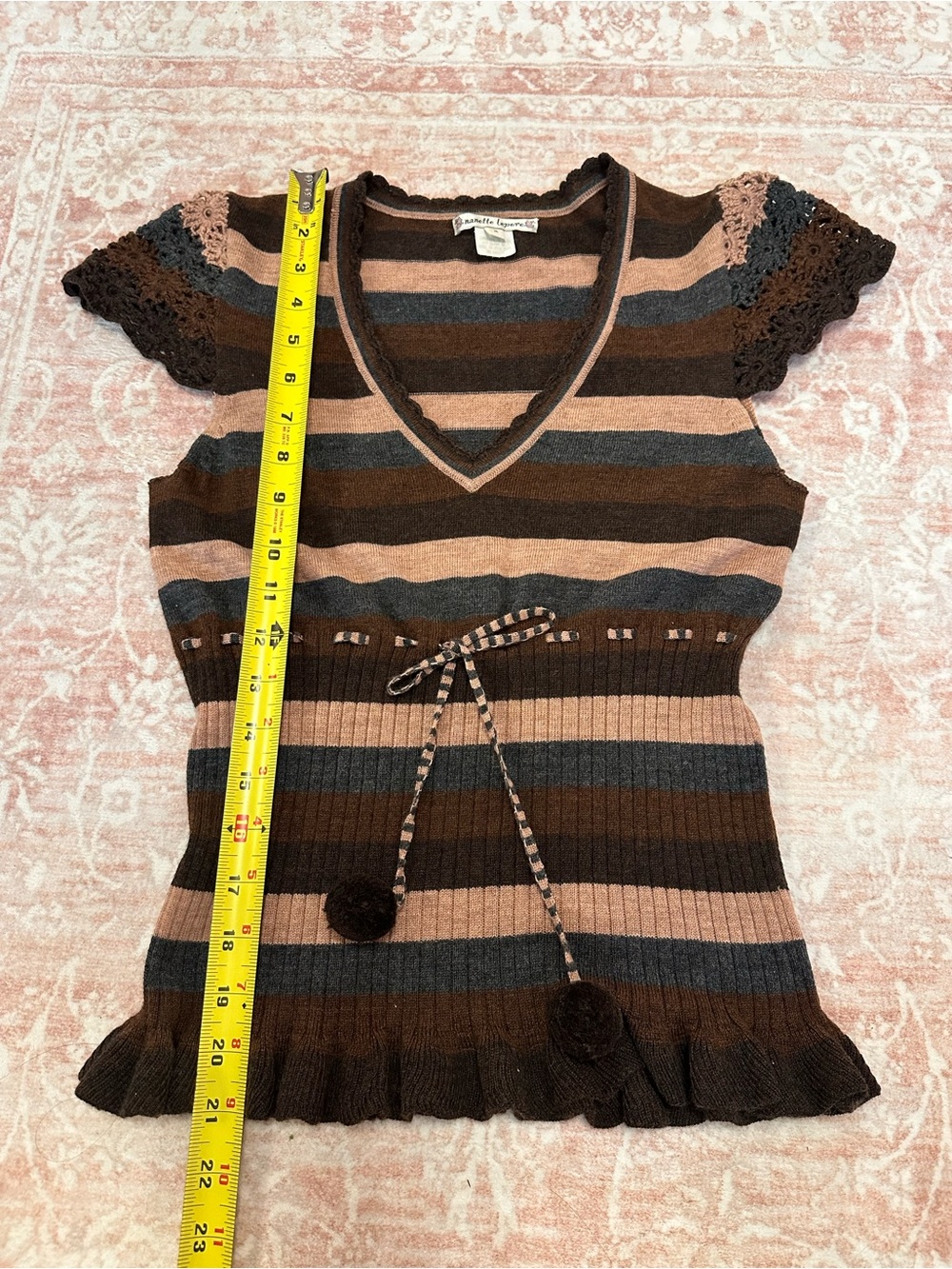 Vintage 🤎 100% Merino Wool Nanette Lepore Top - Picture 9 of 10
